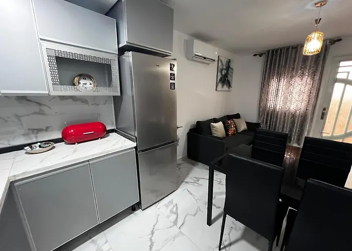 Evans Realty Cf Centrico Y Moderno Fuengirola