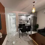 Evans Realty Cf Centrico Y Moderno