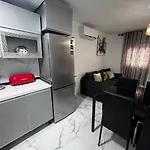 Evans Realty Cf Centrico Y Moderno Fuengirola