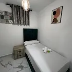 Evans Realty Cf Centrico Y Moderno * Fuengirola